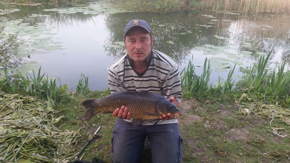 Вилла Marsh Water Ponds Fishery Kidwelly Экстерьер фото